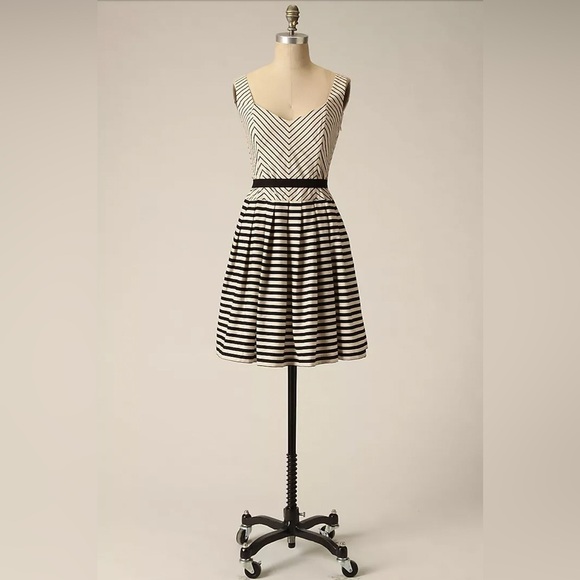 Corey Lynn Calter Corset Dress Size 6 US Ivory  Black‎ Lace Up Anthropologie - Picture 5 of 16